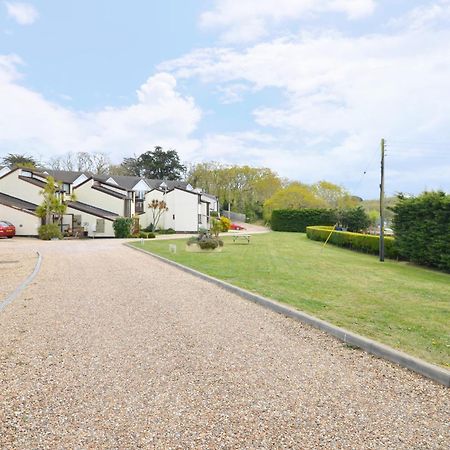 Whippingham, Creek Gardens - Isle Of Wight Apartman Wootton Bridge  Kültér fotó