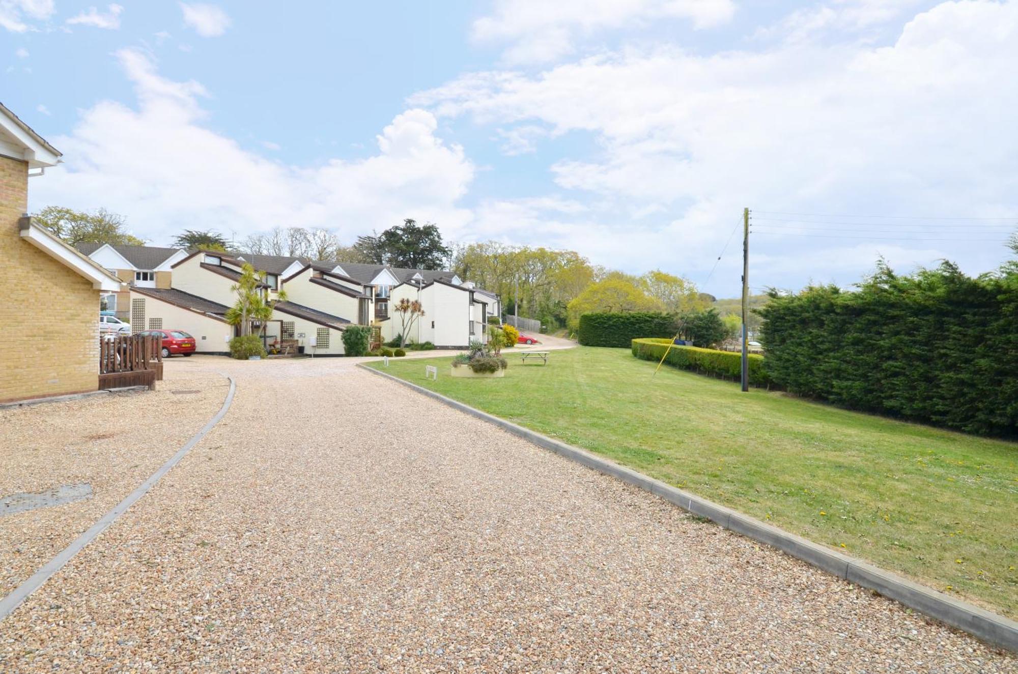 Whippingham, Creek Gardens - Isle Of Wight Apartman Wootton Bridge  Kültér fotó